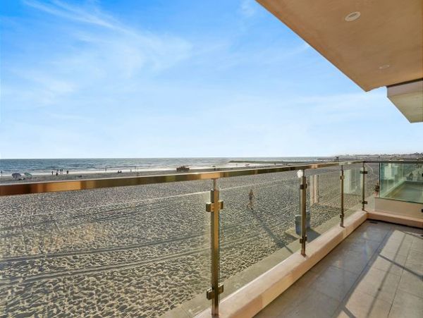 Newport Beach Home 991072
