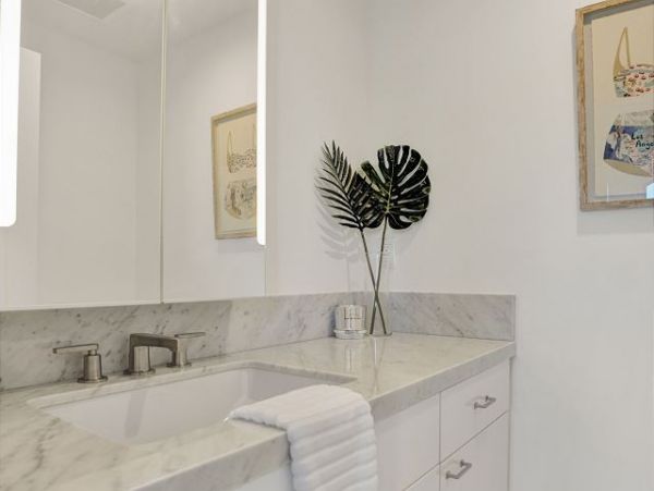 Newport Beach Home 991072