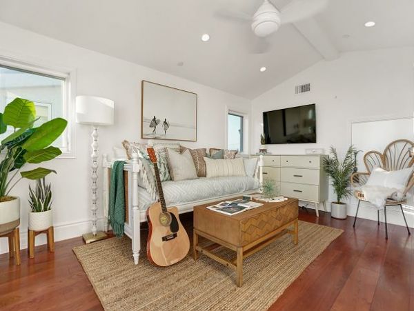 Newport Beach Home 991072