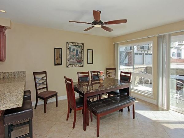 Newport Beach Home 991073
