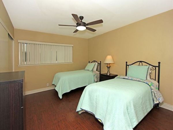 Newport Beach Home 991073