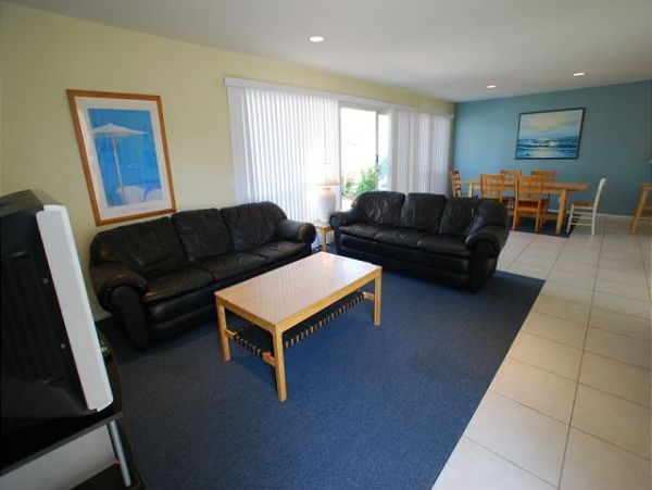 Newport Beach Home 991074