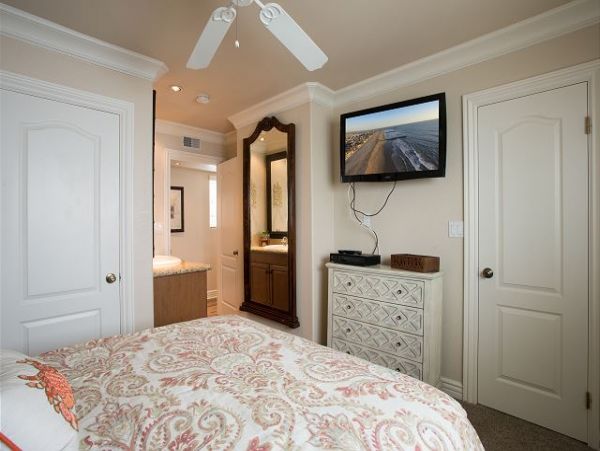 Newport Beach Home 991075