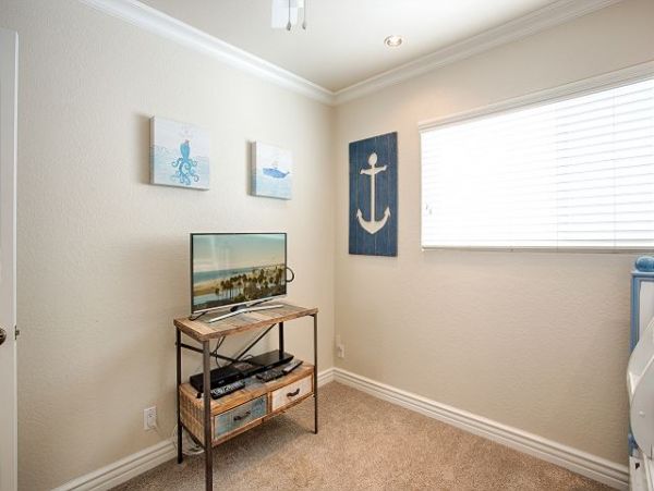 Newport Beach Home 991075
