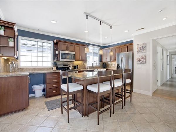 Newport Beach Home 991077