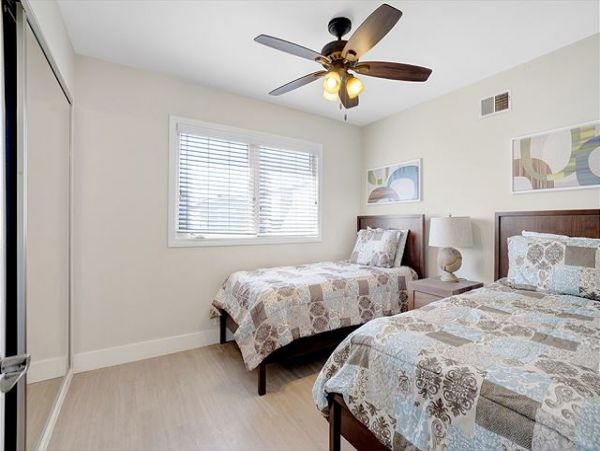 Newport Beach Home 991077