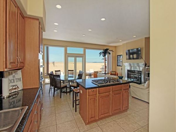 Newport Beach Home 991082