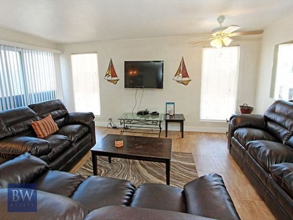 Newport Beach Home 991094