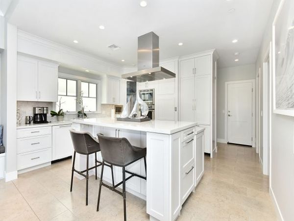 Newport Beach Home 991095