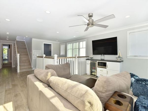 Newport Beach Home 991095