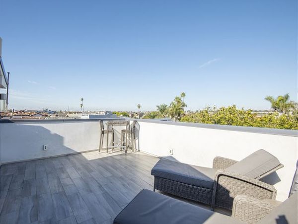 Newport Beach Home 991095