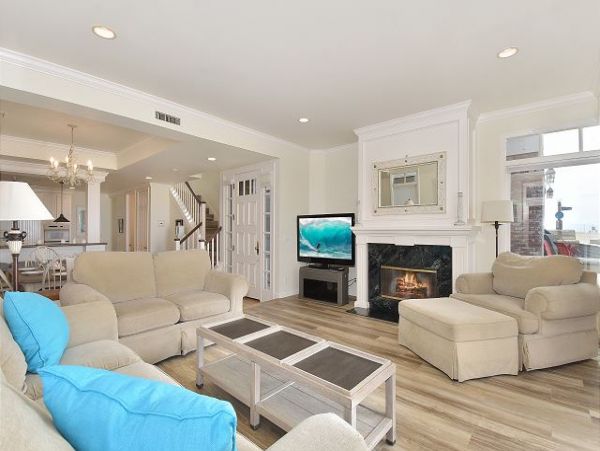 Newport Beach Home 991100