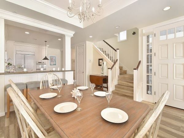 Newport Beach Home 991100