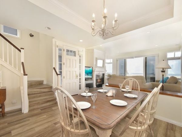 Newport Beach Home 991100