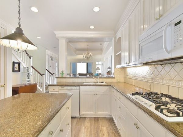 Newport Beach Home 991100