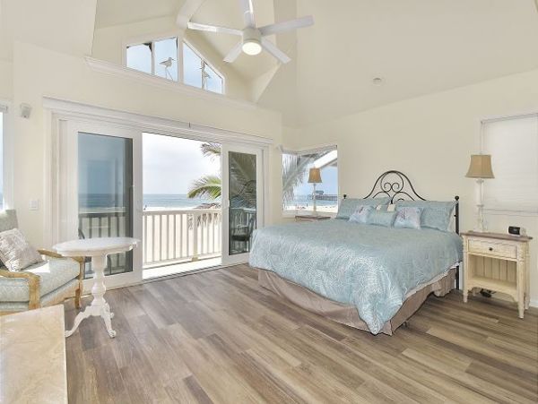 Newport Beach Home 991100