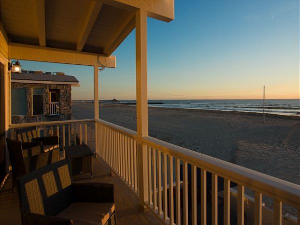 Newport Beach Home 991101