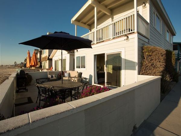 Newport Beach Home 991101