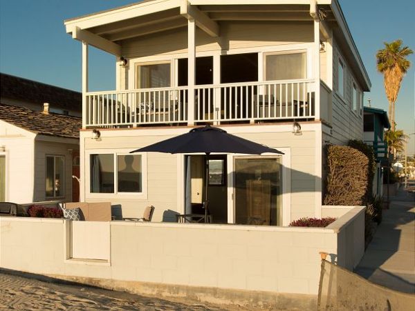 Newport Beach Home 991101