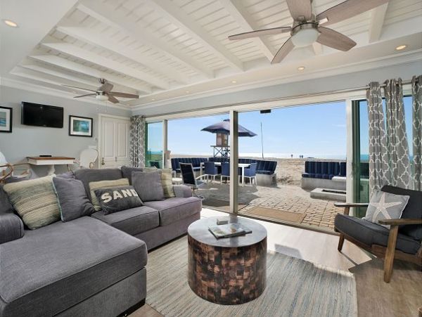 Newport Beach Home 991102