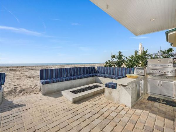 Newport Beach Home 991102