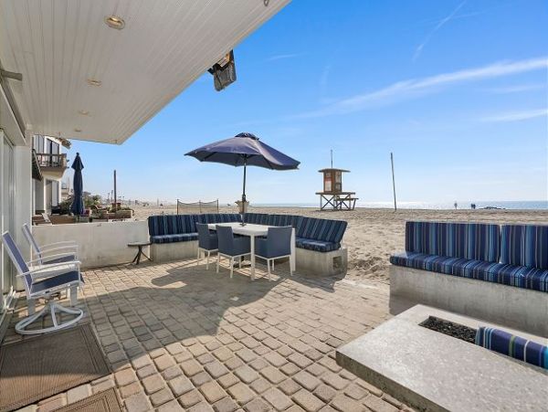 Newport Beach Home 991102