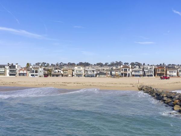 Newport Beach Home 991102