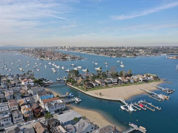 Newport Beach Home 991103
