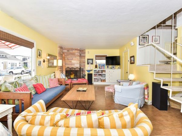 Newport Beach Home 991103