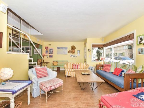 Newport Beach Home 991103