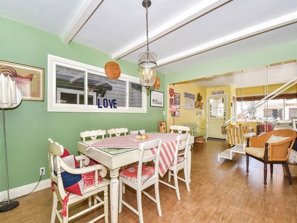 Newport Beach Home 991103