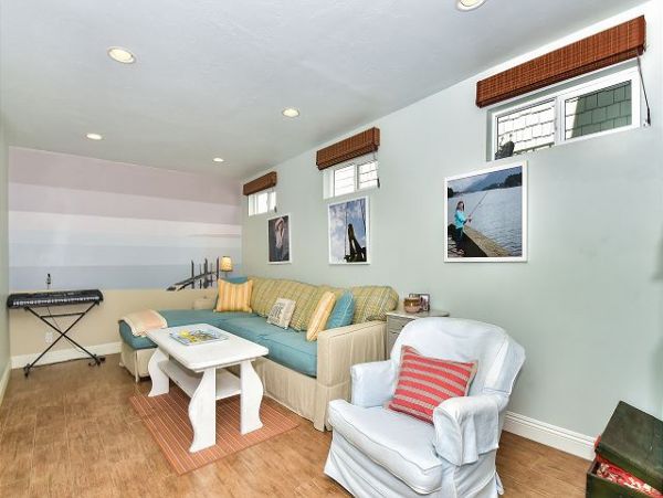 Newport Beach Home 991103