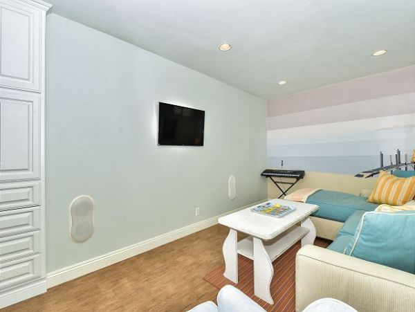 Newport Beach Home 991103