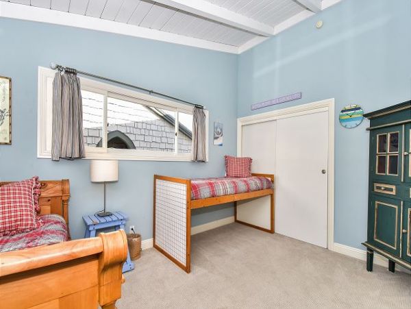 Newport Beach Home 991103