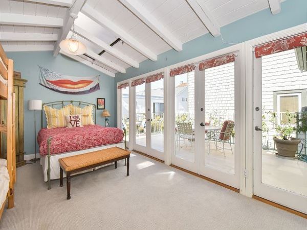Newport Beach Home 991103