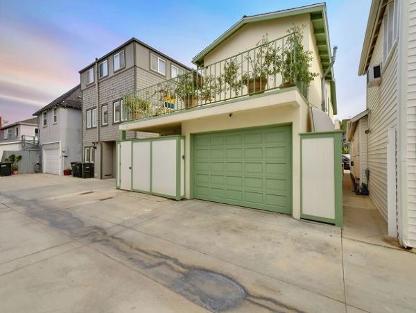 Newport Beach Home 991103