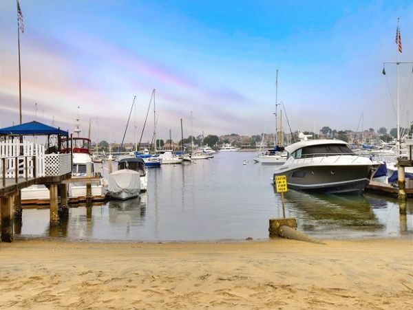 Newport Beach Home 991103