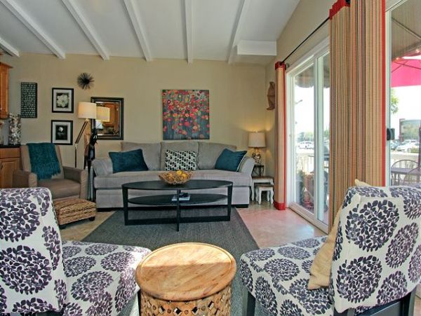New Port Beach Local Charm & A Value Price Vacation Home