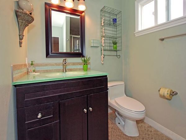 New Port Beach Local Charm & A Value Price Vacation Home