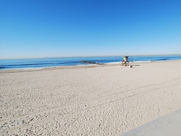 Newport Beach Home 991106
