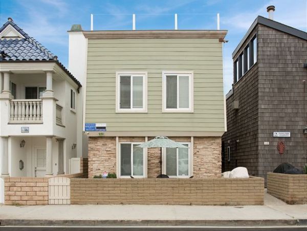 Newport Beach Home 991107