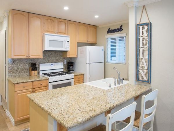 Newport Beach Home 991107
