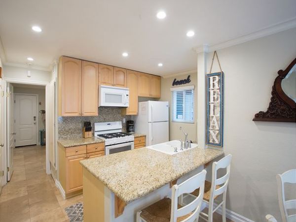 Newport Beach Home 991107