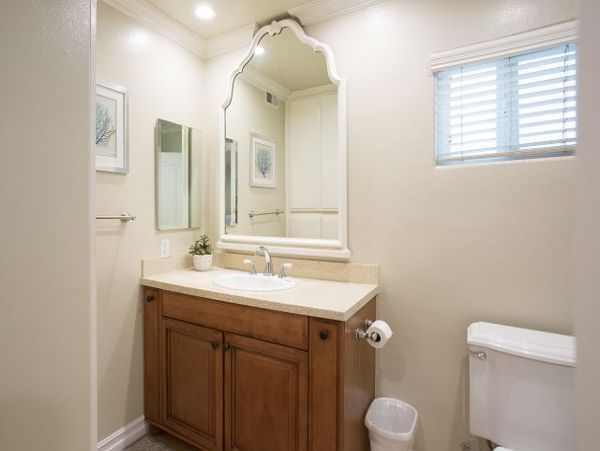 Newport Beach Home 991107