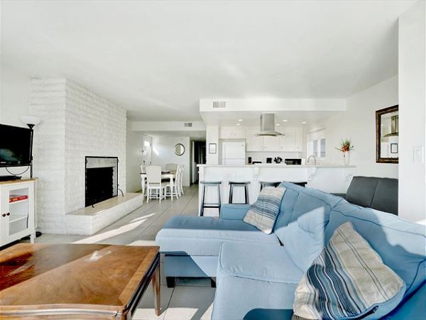 Newport Beach Home 991108
