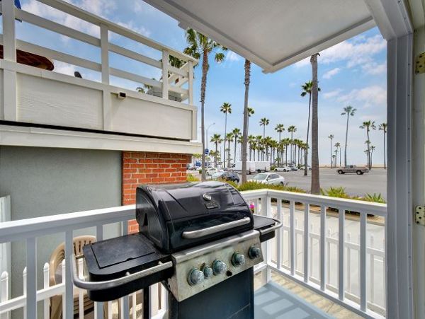 Newport Beach Home 991108