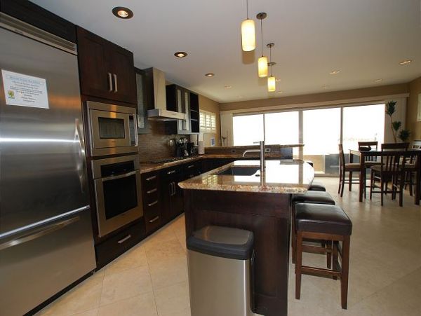 Newport Beach Home 991109