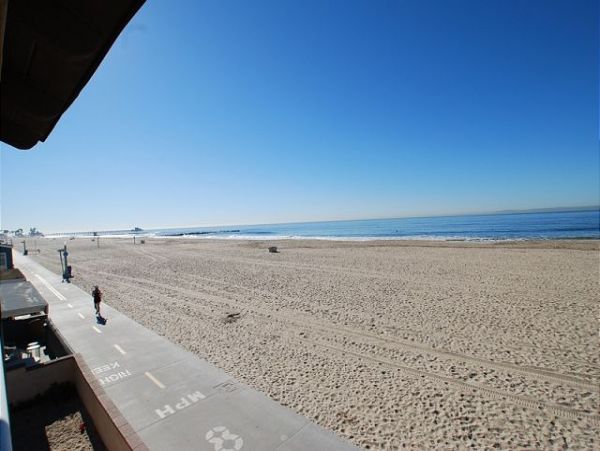 Newport Beach Home 991109