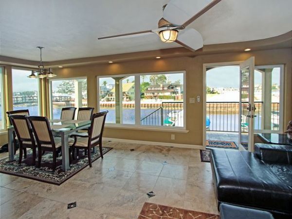 Newport Beach Home 991111