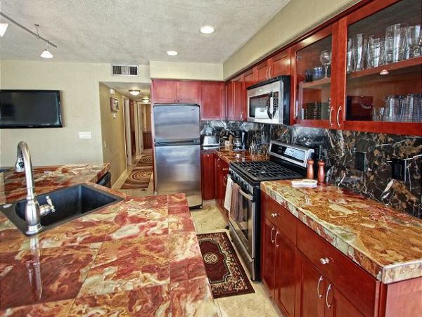 Newport Beach Home 991111